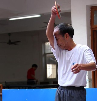 乒乓球（乒乓球——一个体育和社交的完美结合）