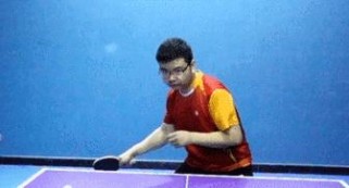 如何转变为左手乒乓球选手（掌握技巧、训练方法和心态调整）