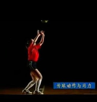 排球徒手传球的技巧与要领（打造高效传球，掌握关键技术）