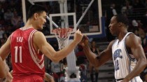 篮球比赛中防守球员受伤是否会中断比赛？（探究防守球员受伤对篮球比赛进行的影响）