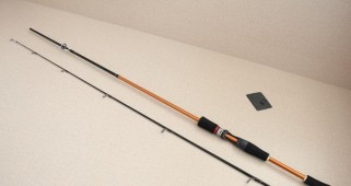 钓鱼路亚与手杆，谁更适合？（钓鱼路亚和手杆在不同钓鱼场景下的对比和选择）