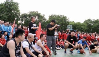 以篮球队的防守音乐为主题的文章（通过音乐提升篮球队防守水平的关键要素）