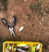路亚钓鱼技巧之料子选择（探讨路亚钓鱼中最有效的鱼饵选择策略）