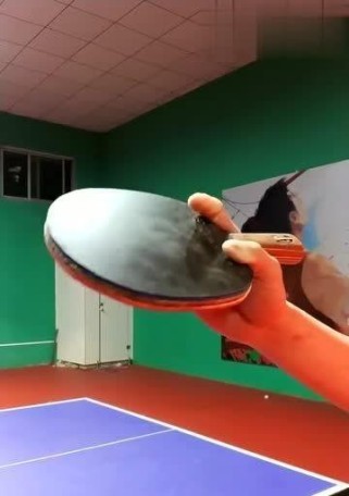乒乓球技巧大揭秘（掌握正确的腕部运动，让你的直拍技术大幅提升）