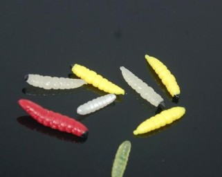 以路亚用真的面包虫可以钓鱼吗？（挑战钓鱼技巧，尝试真面包虫诱惑！）