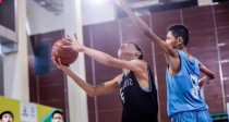 U8小篮球人的盯人防守战术（让对手无所适从，控制比赛节奏）