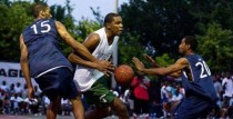 篮球重量级防守球员（揭秘NBA历史上最具威慑力的防守巨人）