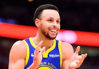 NBA历史得分排行榜前十名——巅峰绝艳的得分王者（打破纪录、创造传奇，这些篮球巨星在得分领域独步天下）