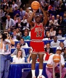 NBA新秀首秀得分纪录排行榜（探寻NBA历史上最令人瞩目的新秀首秀得分表现，见证历史巅峰时刻）