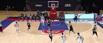 掌握一条龙防守篮球的关键技巧（打造坚不可摧的防守体系，让对手束手无策）