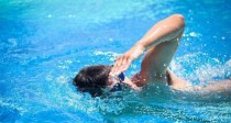 游泳初学者如何提高闭气技巧？（掌握闭气技巧，让游泳更加轻松自如）