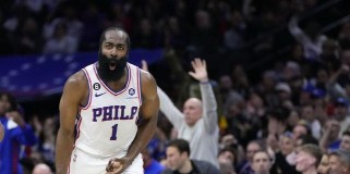 NBA助攻排行榜2023（揭秘哈登能否保持助攻之王地位，看排行榜前十争夺激烈程度）