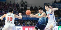 揭秘篮球极限防守时刻表格的奥秘（打破极限！掌握篮球防守战术要素的关键）