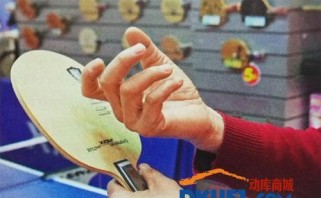 乒乓球底板打结的技巧与方法（提高乒乓球底板打结的技术，成为乒乓球高手）