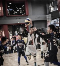 提高u10篮球运动员防守能力的NYBO训练方法（以U10篮球为例，探索NYBO训练对防守技巧的有效提升）
