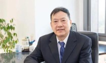 乒乓球冠军高翔（打破记录，征服世界的乒乓球巨星）
