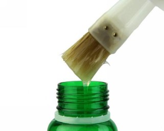 如何选择适合的乒乓球胶水（胶水选购的技巧与注意事项）