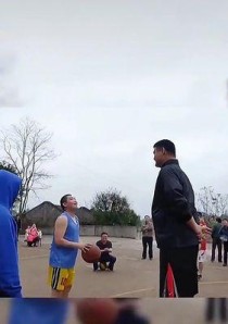 年纪大了，防守跟不上怎么办？（篮球老年球员如何提高防守能力）