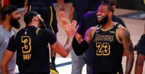 NBA季后赛场均得分官方排行榜（历史罕见！这些球员刷新了得分记录，谁将成为新一代篮球传奇？）