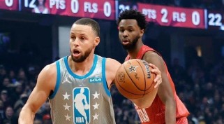 NBA三分排行榜2022（深入剖析三分射手之争，揭秘谁将成为最佳投射者）