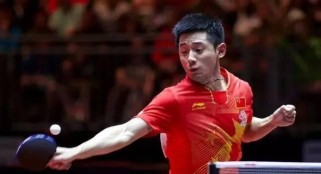 乒乓球边走边发球技巧（提升乒乓球发球水平，让你边走边发球技巧如鱼得水）